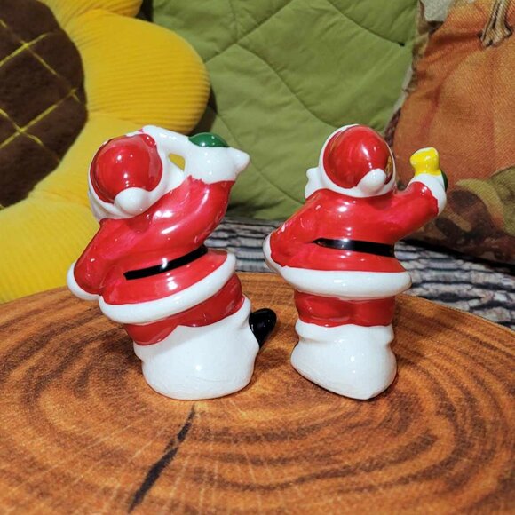 🎄Vintage Santa Claus Salt & Pepper Shakers - Picture 4 of 9